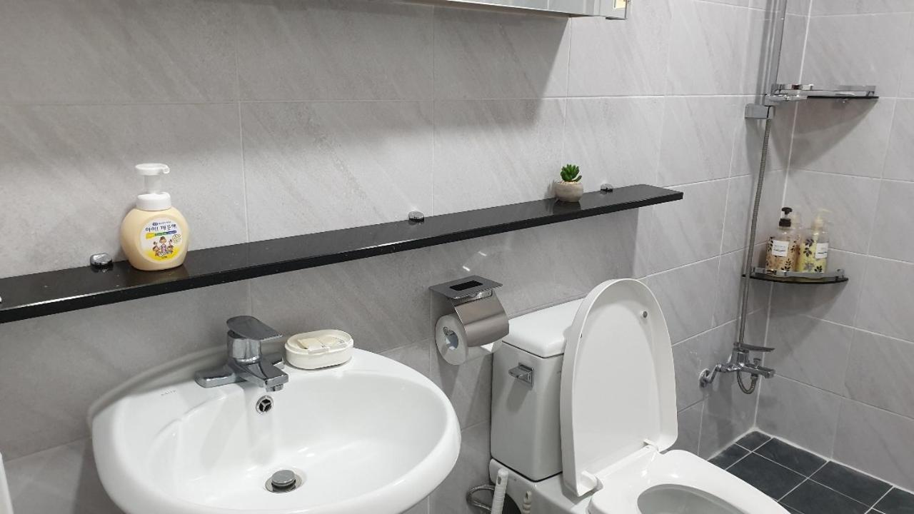 Hongdae Zoe Three Room House Seoul Ngoại thất bức ảnh